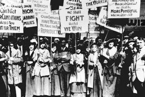 История возникновения международного женского дня Идет праздник 8 марта